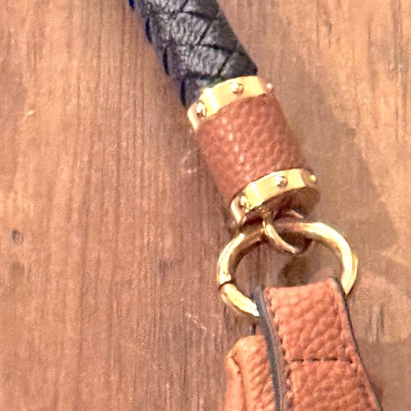 Hobo Bag should Bag with Black leather Trim - Picture 5 of 6